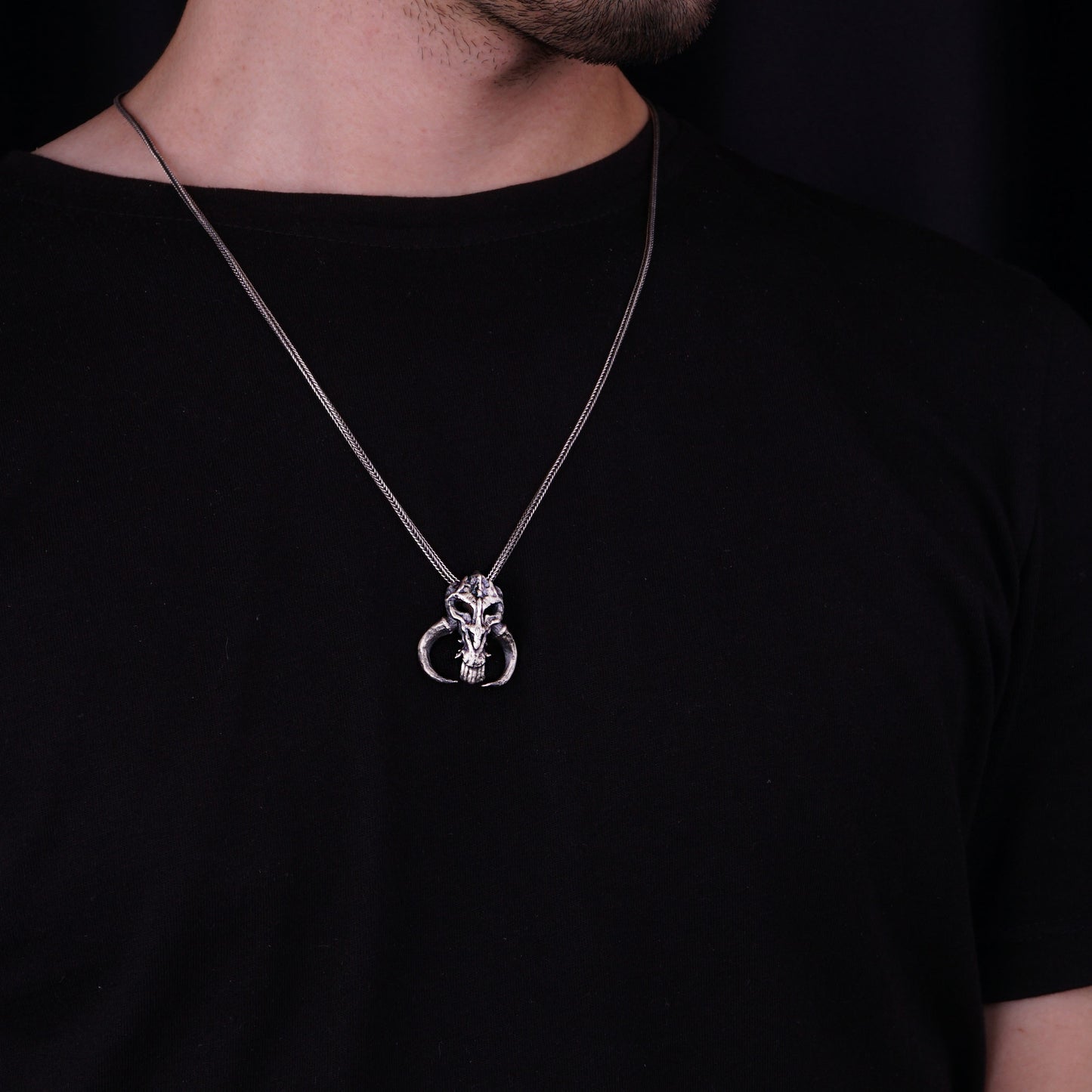 Mandalorian Mythosaur Skull Pendant Necklace