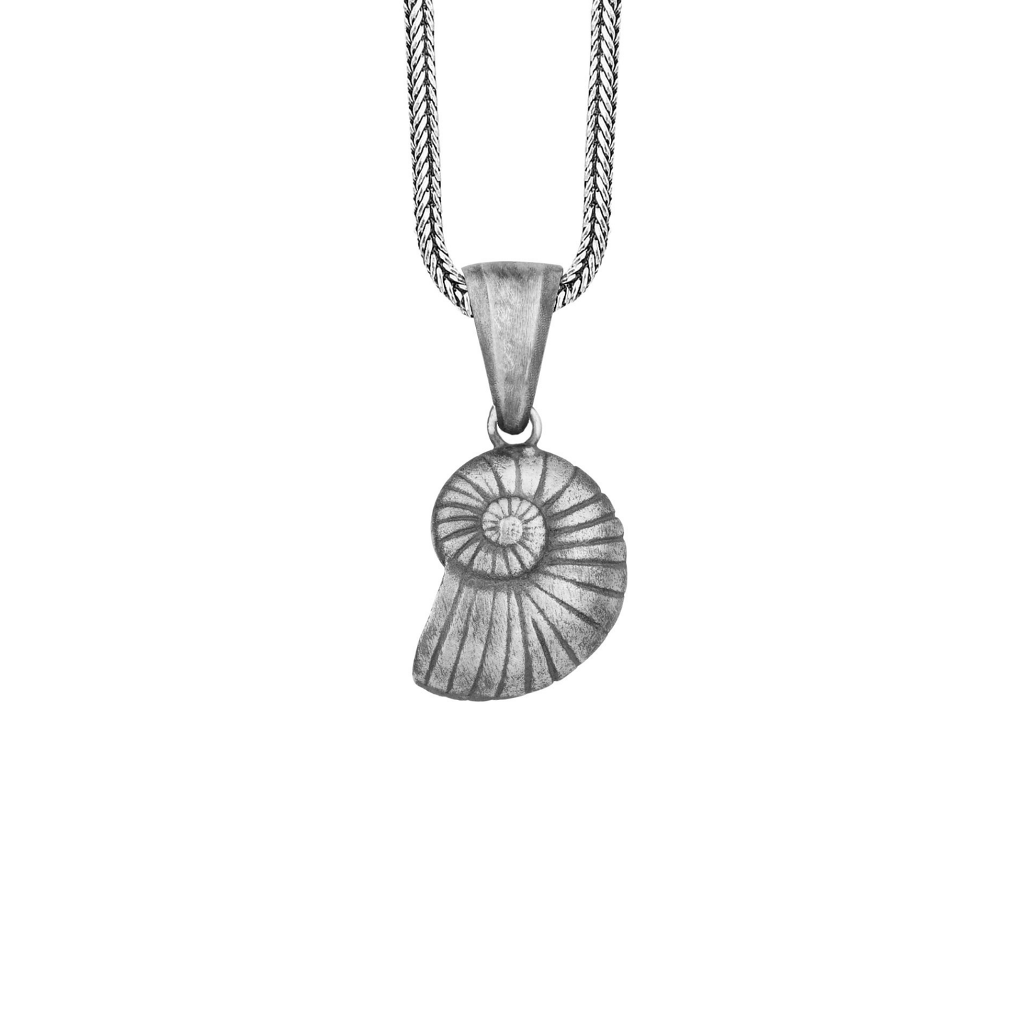 Nature-Inspired Mermaid Seashell Necklace