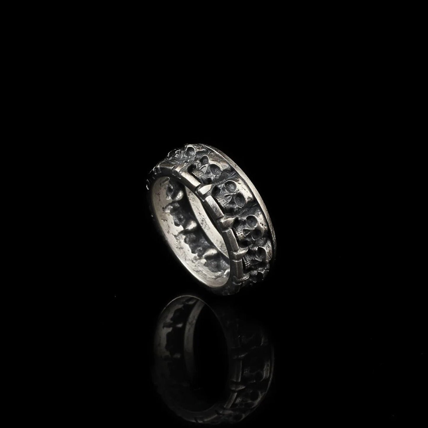 Skull Gothic Band Ring