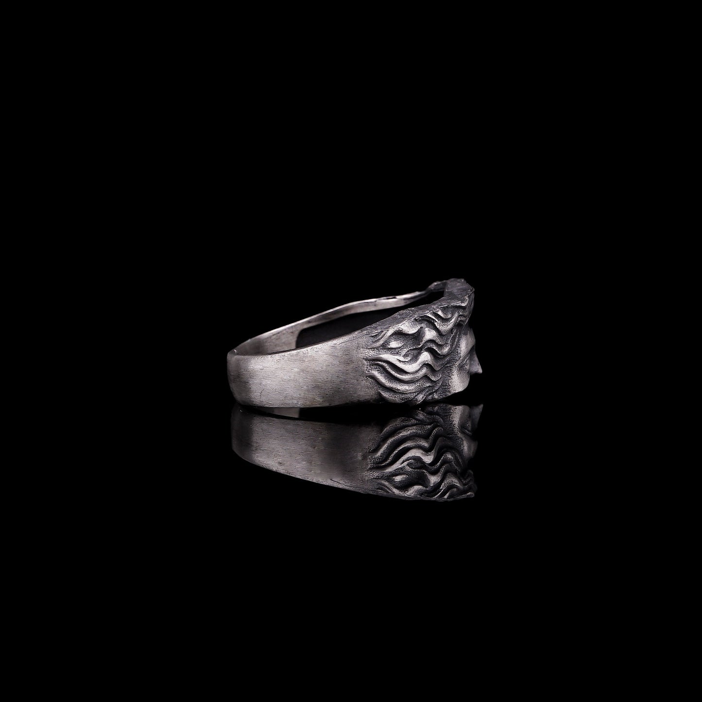 Venus de Milo Silver Ring