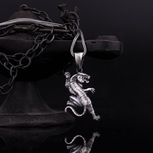Handmade Silver White Tiger Necklace