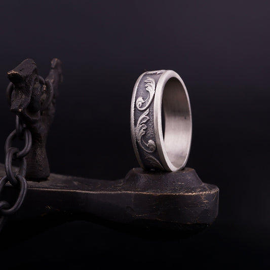 Swan Band Ring